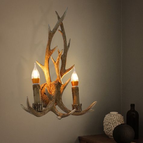 The antler wall lamp adopts high-quality resin body and natural high-strength tree design wall lamp, which completely conforms to your antique preferences. Forest Academia, Antler Wall Sconces, Wall Sconces Vintage, Western Room Ideas, Sconces Vintage, Western Room, Antler Lights, Antler Wall, Chalet Interior