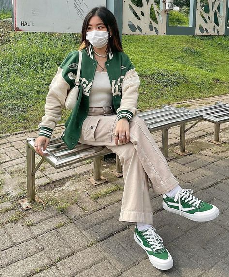 Monsoon Fits, Green Trouser Outfit Women, Green Varsity Jacket Outfit, Baggy Clothes Outfit Aesthetic, Sets Outfit 2 Piece, Icy Fashion, Green Trousers Outfit, Green Varsity Jacket, Varsity Jacket Outfit