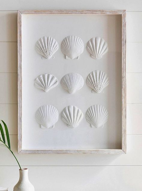 Seashell Art Diy, Craft Spaces, Seashell Wall Art, Art Coquillage, Shells Diy, Shell Crafts Diy, Shell Decor, Creative Craft, Seashell Art