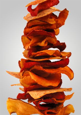 How to make crispy crunchy, healthy veggie chips Vegetable Chips Recipe, Vegetable Chips, Cooking Photos, Veggie Chips, Sweet Potato Chips, Dehydrated Food, Vegan Snacks, Snack Time, Potato Chips