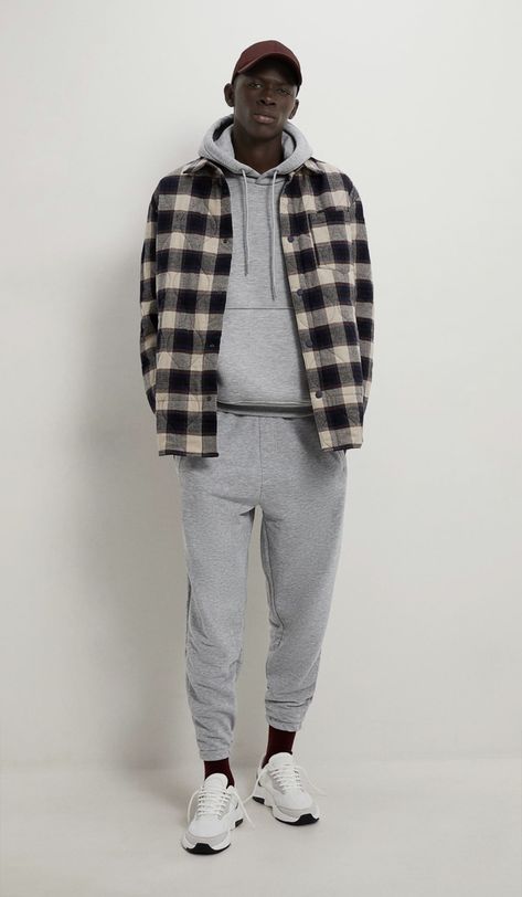 Shirt With Hoodie Outfit, Flannel Hoodie Outfit Men, Flannel Hoodie Outfit, Hoodie And Flannel Outfits, Tan Man, Hoodie Flannel, Hoodie Outfit Men, Ny Outfits, Flannel Hoodie