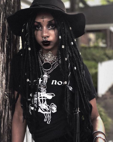 Black Goths Instagram:@Vampology Shadow Boy, Black Goth Girl, Afro Goth, Afro Punk Fashion, Goth Subculture, Black Goth, Dread Hairstyles, Afro Punk, Estilo Punk