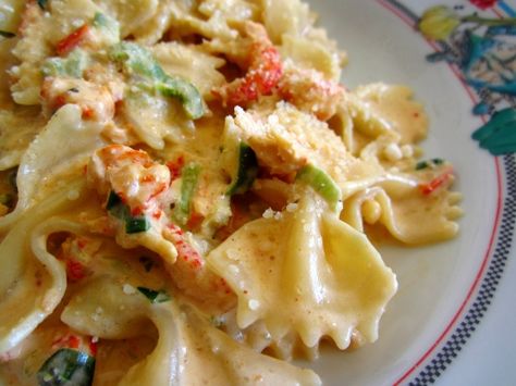 Crawfish And Shrimp Pasta, Crawfish Dishes, Crawfish Pasta, Haitian Recipes, Crawfish Recipes, King Cakes, Hp Sauce, Homemade Breads, Cajun Cooking