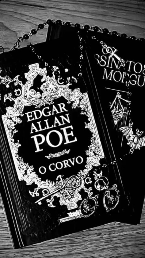 Gothic Poetry Aesthetic, Gothic Literature Books, Gothic Books Aesthetic, Goth Literature, Wallpaper Monokrom Aesthetic, Gothic Literature Aesthetic, Goth Books, Gothic Atmosphere, Black Cathedral