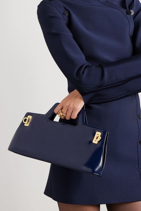 Handbag Campaign, Ferragamo Bag, Luxury Leather Bag, Hand Bags For Women, Midnight Sky, Handbag For Women, Classic Bags, Pretty Bags, Navy Leather