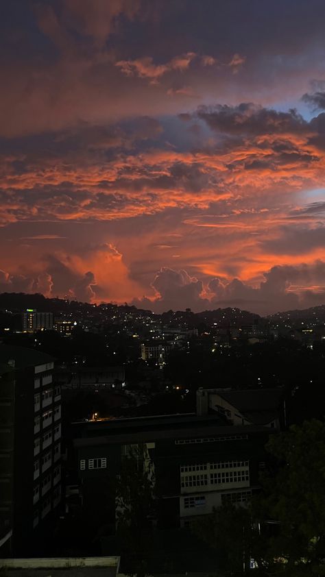 city sunset Baguio Night View, Sunset App, Sunrise City, Dark Summer, City Sunset, Red Sunset, Sunset City, Sky Pictures, Baguio