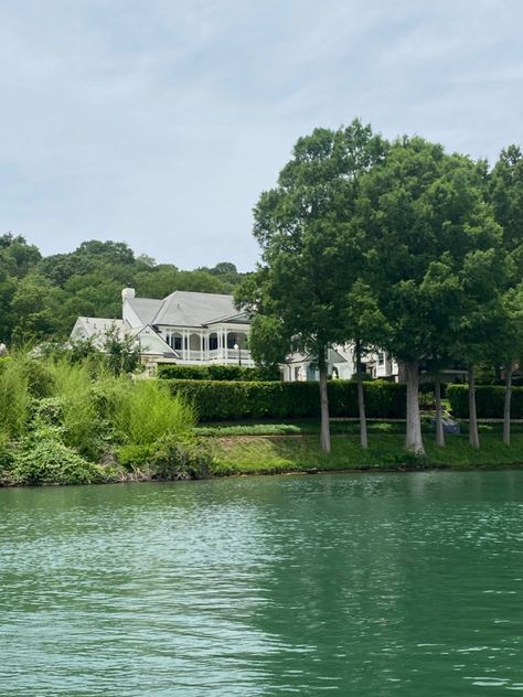 lake austin house real estate Old Money Lake House, Aesthetic Lake House, 35 Aesthetic, Beachfront Homes, Old Money House, Austin House, House Real Estate, Aesthetic Lake, House Plans Ideas