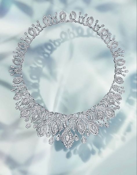 Bvlgari Diamond Necklace, Bulgari Necklace Diamond, Luxury Necklace Diamonds, Bvlgari Jewelry Necklaces, Graff Diamond Necklace, Bvlgari Jewelry Set, Bvlgari High Jewelry, Big Diamonds Necklace, Bvlgari Necklace