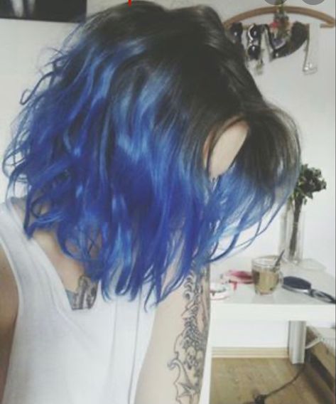 Dip Dye Black Hair, Colored Bob, Short Blue Hair, Short Hair Blue, Dipped Hair, Blond Ombre, Blue Ombre Hair, Short Ombre Hair, Meg Ryan