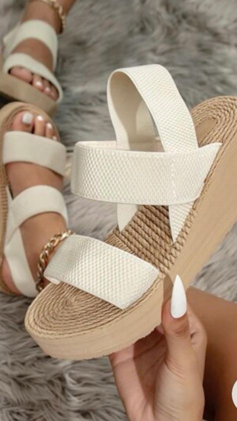 Travel Slippers, Stylish Heels, Platform Wedge Heels, Womens Sandals Wedges, Wedge Heel Sandals, Cute Sandals, Platform Wedge Sandals, Womens Wedges, Casual Sandals