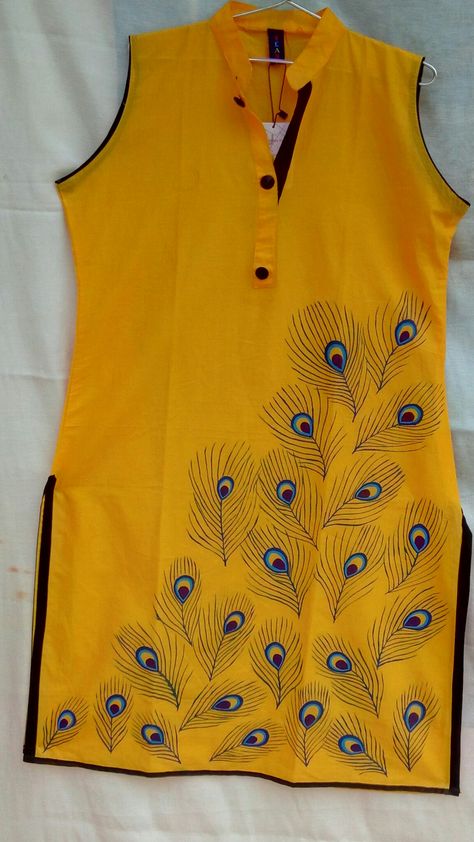 Fabric Painting Designs For Kurtis, Hand Painted Kurti, Painted Kurti, Designs For Kurtis, Painting Fabric, Saree Painting, Fabric Painting Techniques, Fabric Painting On Clothes, Hand Painted Dress