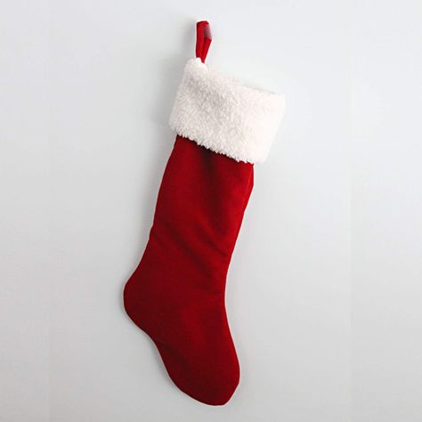 Diy Christmas Stocking Pattern, Christmas Sticking, Diy Christmas Stocking, Christmas Stocking Tutorial, Christmas Stockings Sewing, Stocking Tutorial, Cluck Cluck Sew, Red Christmas Stockings, Christmas Stockings Diy