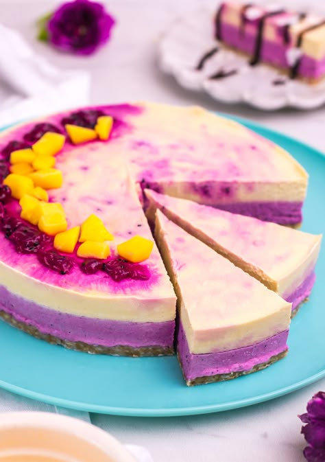 Vegan Fruit Dessert Recipes, Dragonfruit Desserts, Dragonfruit Dessert, Vegan Fruit Dessert, Dragon Fruit Cheesecake Recipes, Dragon Fruit Jam Recipe, Dragon Fruit Dessert, Dragonfruit Recipes, Deserturi Raw Vegan