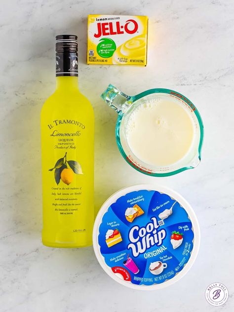 Lemon Drop Pudding Shots, Lemon Pudding Shots Alcoholic, Limoncello Pudding Shots, Lemon Pudding Shots, Limoncello Desserts, Lemon Oreos, Pudding Shot Recipes, Lemon Drop Shots, Jello Shooters