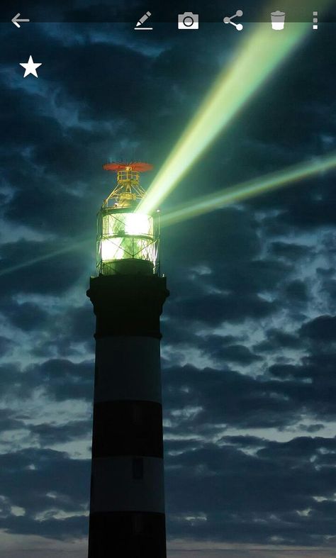 Lighthouse Images, Lighthouse Photography, Lighthouse Lighting, Lighthouse Photos, Lighthouse Pictures, Brittany France, Beautiful Lighthouse, Beacon Of Light, Light Of The World