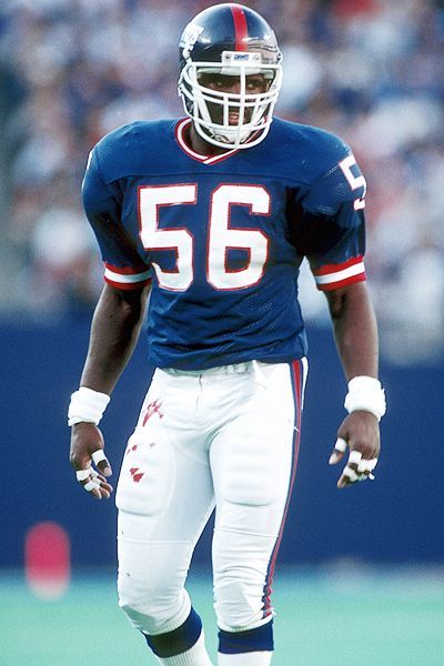 Lawrence Taylor - 13 NFL Ny Giants Football, Lawrence Taylor, Nfl Football Pictures, American Football League, New York Giants Football, New York Football, Nfl Football Players, Giants Football, Sport Player