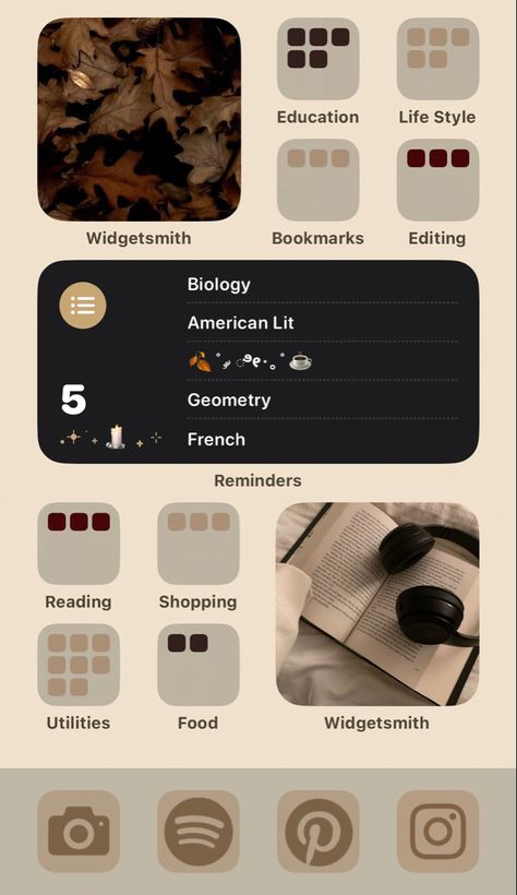 Do not repost without credits‼️Feel free to use as inspo #autumn #fall #homescreen #homescreensetup #homescreenidea #iphone #aesthetic #autumncolors #leaves #leaf #gilmoregirlscore #aesthetichomescreen #gilmore #books #aestheticphotos Autumn Ipad Homescreen, Fall Phone Organization, Fall Iphone Setup, Aesthetic Iphone Layout Homescreen, Fall Ipad Layout, Autumn Phone Aesthetic, Fall Phone Theme Ideas, Autumn Ios Homescreen, Fall Layout Iphone