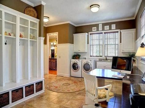 Mud Room Laundry Room Combo, Laundry Room Office, Laundry Room/mud Room, Room Storage Diy, Mudroom Ideas, Mudroom Laundry Room, Multipurpose Room, Laundry Room Storage, Laundry Mud Room