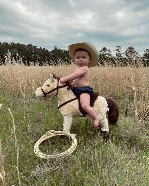 Cowboy Photoshoot Baby Boy, Rocking Horse Photo Shoot, Baby Boy Cowboy Photoshoot, Western Smash Cake 1st Birthdays, Cowboy Baby Photoshoot, Western 1st Birthday Photoshoot, First Rodeo Photoshoot, Baby Cowboy Photoshoot, Cowboy First Birthday