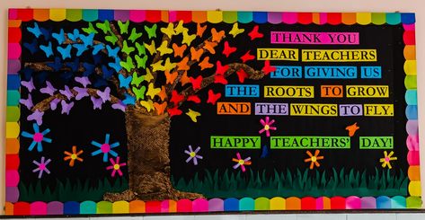 Grateful to all my teachers ♥️ Teacher's Day Bulletin Board Ideas Kindergarten, Bulletin Board Teachers Day, Board Decorations For Teachers Day, Stage Decorations For Teachers Day, Teachers Day Chart For School, Teacher's Day Board Decoration Ideas Kindergarten, Information Board Ideas Office, Teachers Day Notice Board Ideas, Teachers Day Soft Board Decoration