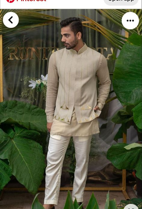 Blazer Outfits Men Wedding Indian, Blazer Outfits Men Wedding, Indo Western Outfits Wedding, Boys Shirts Style, Indo Western Outfits For Men, Men Dresses, Plain Kurta, Nehru Jacket For Men, Sherwani For Men Wedding