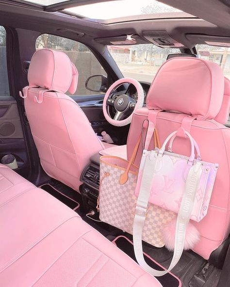 Make a Statement with Beautiful Pink Automobiles Light Pink Car Interior, Pink Car Interior Accessories, Pink Car Interior, Preppy Car Accessories, Preppy Car, Car Aesthetics, Pink Cars, Pink Car Accessories, Sick Cars