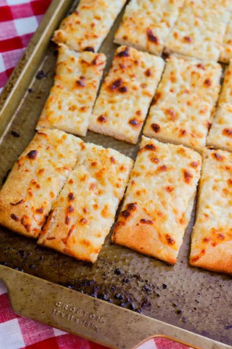 Garlic Flat Bread Sticks on a baking sheet Garlic Cheese Flatbread, Garlic Flat Bread, Potato Skins Appetizer, Grilled Cheese Food Truck, Garlic Flatbread, Cheese Bread Sticks, Pizza Crust Dough, Recipes Pizza, Cheese Flatbread