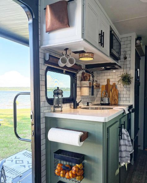 Motorhome Remodel, Glamper Camper, Rv Interior Remodel, Camper Interior Design, Tiny House Camper, Camper Trailer Remodel, Vintage Camper Remodel, Trailer Decor, Caravan Renovation