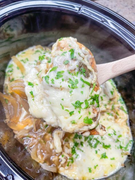 Crock Pot French Onion Chicken Crock Pot French Onion Chicken, Crockpot Easy Dinner, Fajita Casserole, Slow Cooker Chicken Fajitas, Juicy Chicken Breast, Chicken Fajitas Crockpot, Gf Ideas, Crock Pot Slow Cooker Recipes, Chicken Fajita Casserole