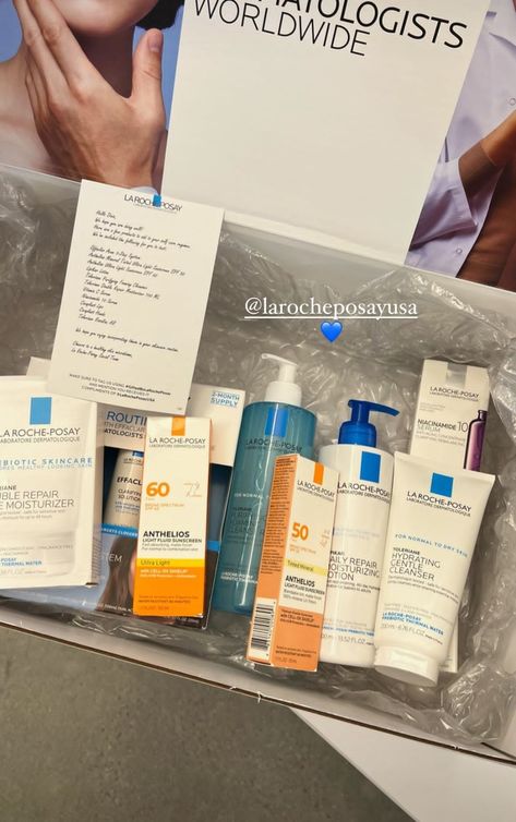 la roche posay La Roche Posay Aesthetic, Manifesting Life, 2024 Board, Face Skin Care Routine, Makeup Wishlist, Diy Skin Care Routine, Body Smells, Skin Products, Roche Posay