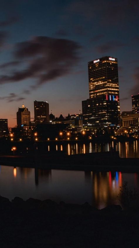 night time cityscape [Video] | City view night, Night scenery, Sky aesthetic Night Time Video Aesthetic, Life Aesthetic Video, Night City Aesthetic, Night Time Aesthetic, Canon Eos Rp, City View Night, City Video, Cityscape Wallpaper, Photography Night