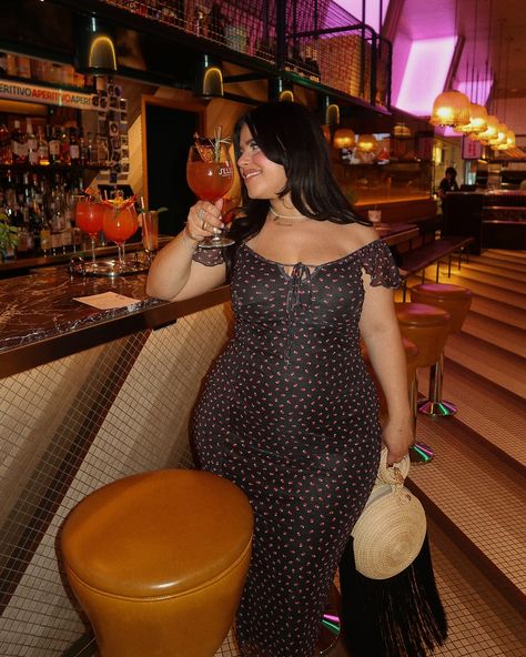 it’s an aperol summer 🍹🫧🍓🍧🍝 . Summer outfits, outfit ideas, outfit Inspo, trending outfit, Pinterest outfits, Pinterest inspired, italian summer, European summer European Summer Outfits Plus Size, Plus Size Pear Shaped Outfits, Holiday Party Outfit Plus Size, Pisces Venus Style, Curvy Outfits Summer, Plus Size Aesthetic, Curvy Summer Outfits, Plus Size Posing, Plus Size Baddie Outfits