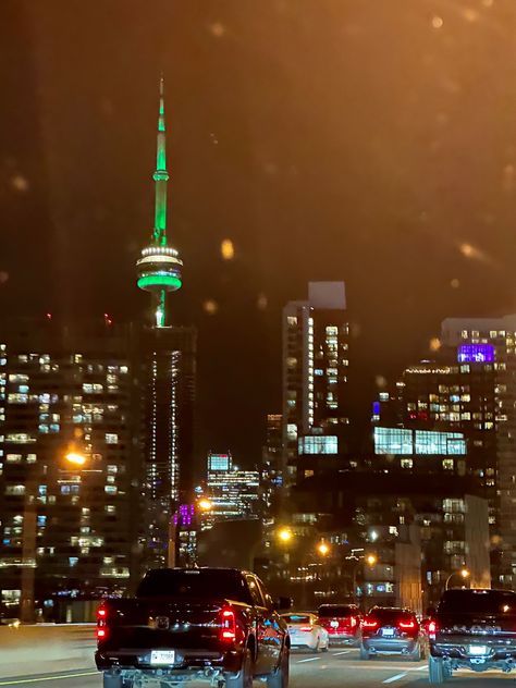 Hey there, wanderlust souls! 🚗💨 I couldn't resist sharing this breathtaking picture of the Toronto skyline at night. It's a visual feast that perfectly captures the essence of road trips and the joy of finally reaching your destination after a long journey. 🌌✨ There's something undeniably sweet about the feeling of arriving in a new city,isn't there? The anticipation, the excitement, and that sense of accomplishment after conquering endless miles of open road. Toronto, my friends, is the ultimate reward at the end of your adventure! 🎉 Picture this: you've been cruising along, singing your heart out to your favorite tunes, and suddenly, you catch a glimpse of the iconic CN Tower piercing the night sky. Your heart skips a beat, and you can't help but feel a surge of energy and wonder. 🌟 Can Tower Toronto, Heart Skips A Beat, Adventure Picture, Skyline At Night, Toronto Skyline, Toronto Travel, Long Journey, New City, Open Road