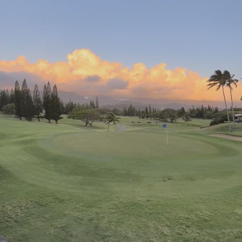 Sunrise on the golf course in the summer. Green golf course. Sunrise on a summer day. Golf Field Aesthetic, Golf Course Aesthetic, Golf Field, Field Aesthetic, Aesthetic Stuff, Golf Course, Summer Aesthetic, Golf Courses, Concept Art