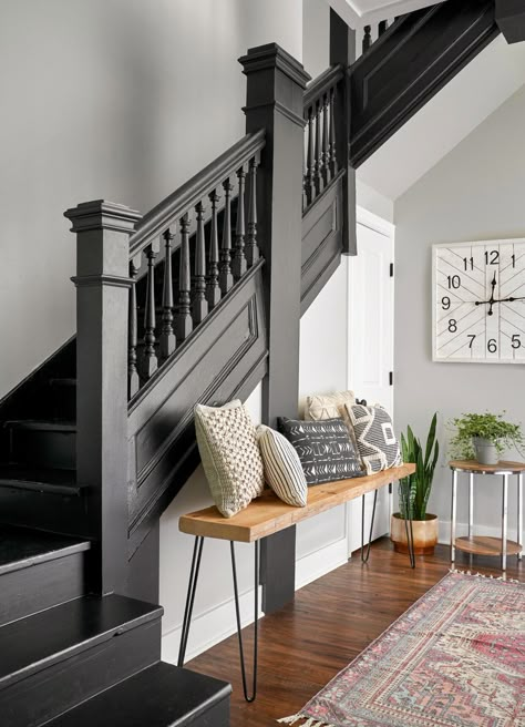 entryway-black-staircase-diy-wood-bench-9486566f Staircase Banister Ideas, Black Staircase, Painted Staircases, Foyer Ideas, House Staircase, Staircase Remodel, Staircase Makeover, Wood Staircase, Small Entryways