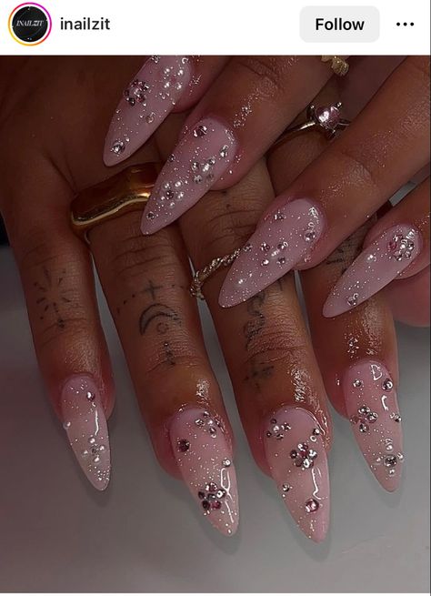 Almond Nail Designs With Gems, Nail Gem Inspiration, Baddie Classy Nails, Spring Bday Nails, Spring Nails With Charms, Long Almond Nails With Gems, Almond Nails Spring 2024, Almond Shape Birthday Nails, Bling Almond Nails Rhinestones