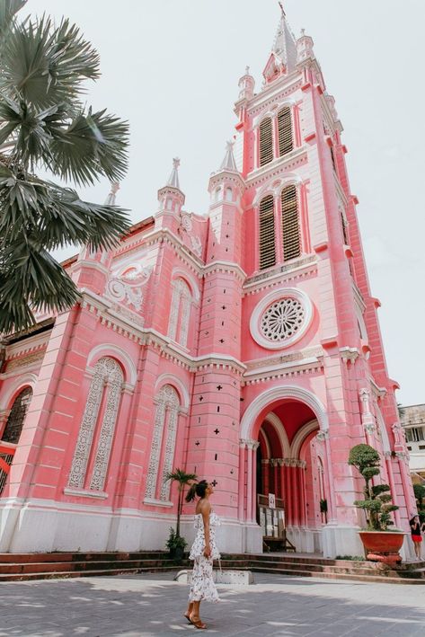 Hi Chi Minh City, Vietnam Ho Chi Minh City, Ho Chi Minh City Vietnam Aesthetic, Vietnam Pictures, Pink Church, Saigon Travel, Vietnam Holiday, Vietnam Photography, Vietnam Vacation