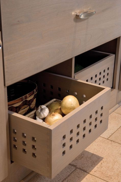 Onion Drawer, Kitchen Drawer Organization Ideas, Drawer Organization Ideas, Produce Bin, Potato Storage, Vegetable Drawer, Drawer Organization, Kitchen Clutter, Kitchen Drawer Organization