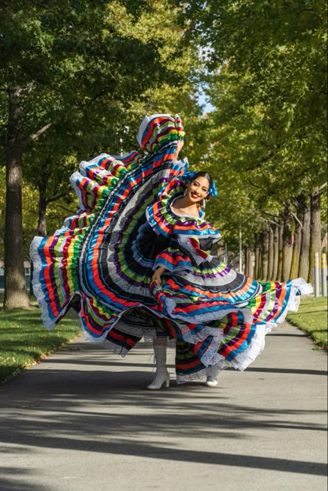 Mexican Dresses Traditional, Mexican Fancy Dress, Jalisco Dress, Folklorico Dresses, Folkloric Dress, Mexican Quinceanera Dresses, Mexican Folklore, Traditional Mexican Dress, Ballet Folklorico