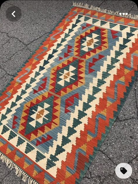 Carpets Design, Native American Quilt, Color Rugs, Rugs Colorful, Geometric Rugs, Kilim Pattern, Pastel Pattern, Go With The Flow, Colorful Rug