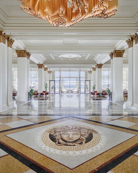 Versace Hotel Dubai, Dubai Luxury Home, Versace Interior Design, Palazzo Versace Dubai, Versace House, Indian Hotel, Versace Hotel, Dubai Places, Best Hotels In Dubai