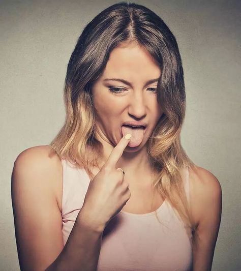 Bad Taste In The Mouth – Symptoms, Causes, Home Remedies, And Prevention Tips Bitter Taste In Mouth, Bad Taste In Mouth, Clogged Ears, Remedies For Dry Mouth, Muscle Twitching, Jaw Pain, Dry Cough, Tongue Health, Dry Mouth