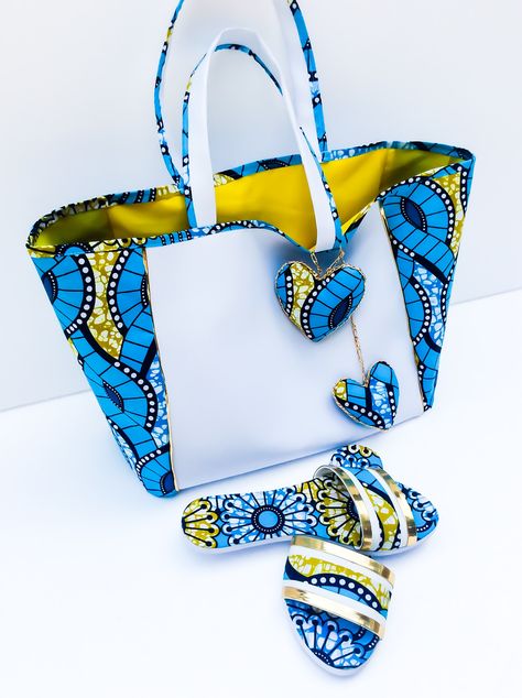 African Bags Handmade, African Purses And Bags, African Purse, Ankara Handbags Kitenge, Diaper Bag Sewing Pattern, African Fabric Accessories, Ankara Clutch Purse, African Shoes, African Bag