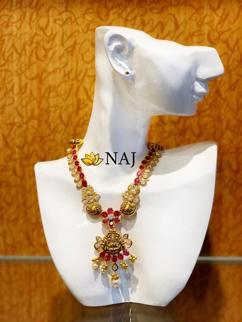 Enjoy this Sravanam with BIG SALE on Gold & Diamond Jewellery..Call or Whatsapp us on 9032041323 or email to mynaj@najindia.com... Available Only @ Naj Jewellery, Nellore. #bigoffers #MyFavouriteNAJ #southindianjewellery #nellore #haaram #antiquejewellery #fashionjewellery #sravanam #necklace #nakshijewellery #jewellery #bengaluru #chennai #hyderabad Gold Wedding Jewelry Necklace, Naj Jewellery, Traditional Gold Necklace, Men Jewellery, Haram Designs, Ruby Jewellery, Gold Jewelry Outfits, Gold Jewelry Gift, Diamond Wedding Jewelry