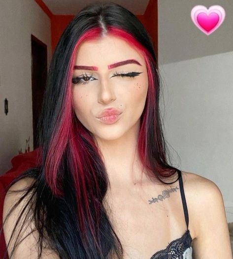 Black Hair With 2 Red Strands, Red Money Peice Black Hair, Red Pieces In Hair, Black Hair Red Front Pieces, Front Red Hair Streaks, Black Hair With Red Front Pieces, Black Hair Red Money Piece, Egirl Red Hair, Red Underdye Hair