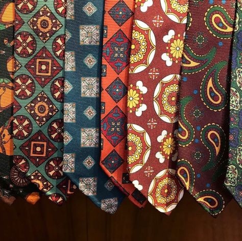 Funky Ties Men, Cool Ties Men, Men’s Tie, Ties Aesthetic, Funky Ties, Sartorial Style, Vintage Ties, Fun Tie, Tie Collection