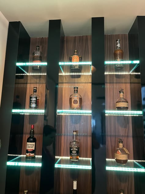 Alcohol Shelf, Bar Room Design, Bar Lounge Room, Alcohol Shop, Glass Wall Systems, Country Bar, Whiskey Room, Liquor Glass, Drink Storage