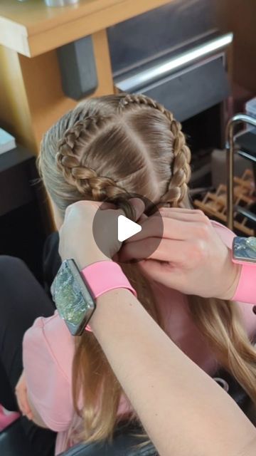 How To Make A Heart Part In Hair, How To Make A Heart In Your Hair, Heart Dutch Braid, Heart Hairstyles For Kids, How To Do Heart Braids, Heart Hairstyle Braids, Heart French Braid, Heart Tutorial Hair, Heart Braids For Kids