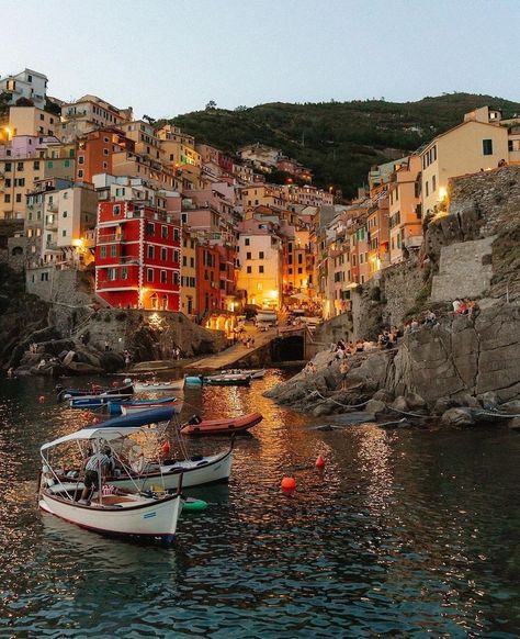 Cinque Terre, Italy Clique Terre Italy, Chinqua Terra Italy, Cinque Terre Aesthetic, Italy Cinque Terre, Italy Culture, Italy City, Italy Vibes, Portofino Italy, Italy Pictures