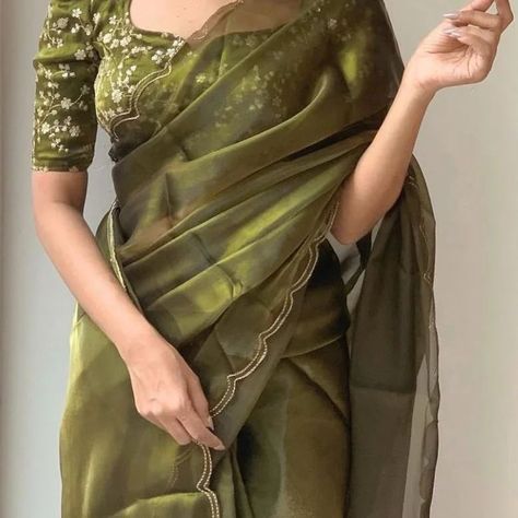 New Arrival Designer Jimmy Choo saree ❤️ Quality - super soft jimmy choo organza Saree with cutwork border And running fabric blouse with coding embroidery work *rate - 1099+ship* Dt Dm for order whatsup 8309874411 or Dm to @hansicollections inbox [hansicolletions, chiffonsarees, sareestyling, stylinginspiration, designersareeblouses, sareeblousedesigns, indianbride] Dm for order whatsup 8309874411 or Dm to @hansicollections inbox #hansicolletions #banarasisareelove #organzaasare... Jimmichuu Saree Blouse Design, Jimichu Saree Blouse Designs, Jimmy Choo Saree Blouse Design, Saree With Cutwork Border, Jimmy Choo Saree, Juice For Skin, Hair Style On Saree, Wedding Blouse Designs, Wedding Blouse